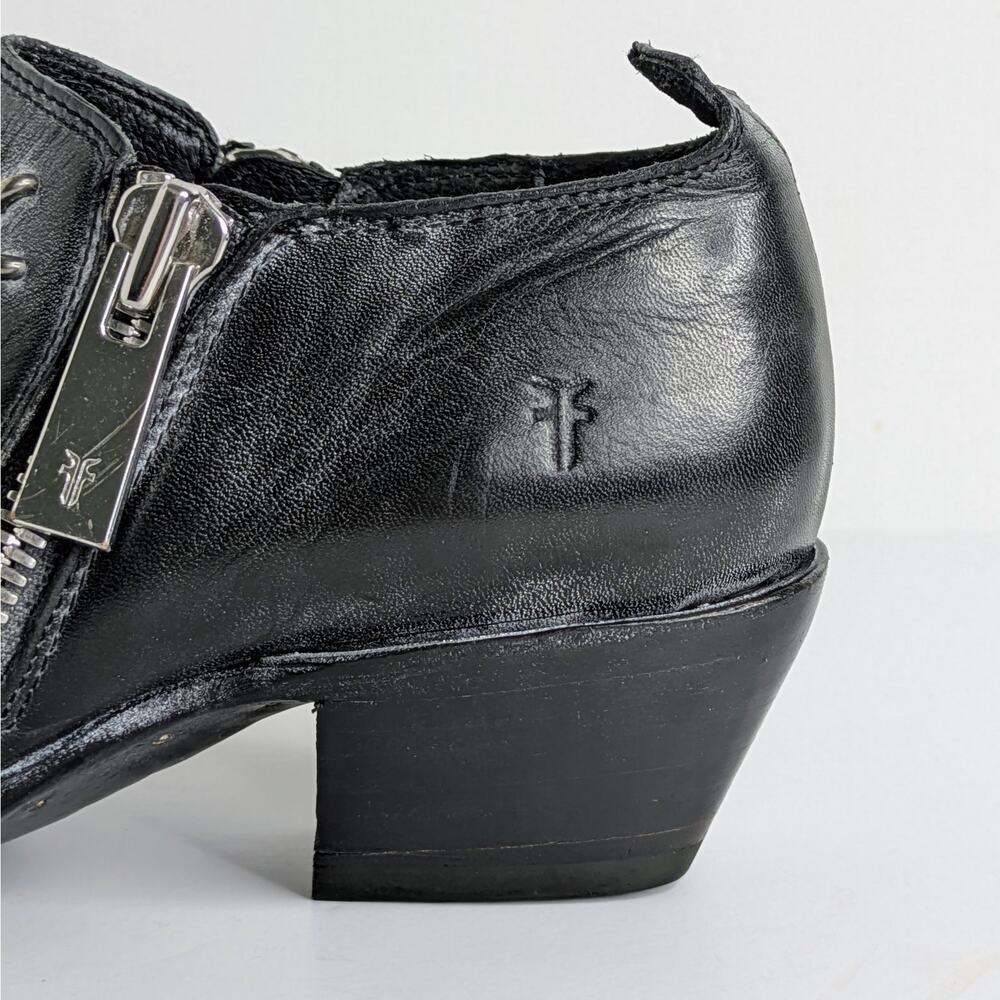 Frye Sacha Shooties 6 Black Leather Silver Stud Ankle Boots Heritage Style - Picture 5 of 16